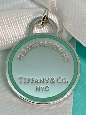 Return to Tiffany Round Blue Enamel charmoutline 925 silver NIB